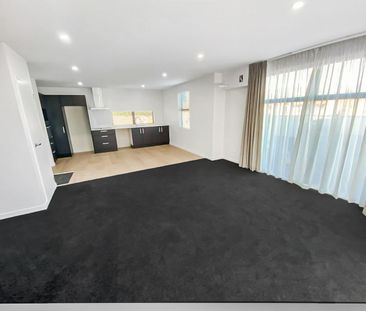 2/15 Tennyson Street, Beckenham, NZ 8023 - Photo 4