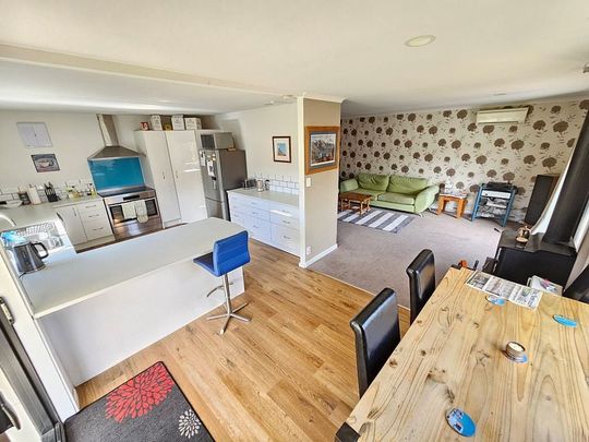 Warm and functional home in Cromwell - Photo 1