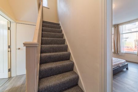 3 bedroom terraced house to rent - Photo 4