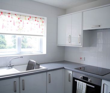 Parkstone Road, Poole - Photo 2