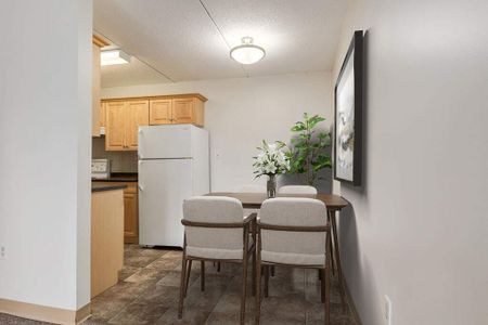 Classic Suite - 1 Bedroom - Photo 5