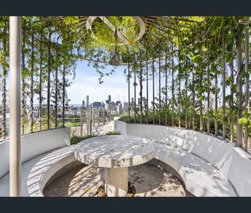 31006/9 Pidgeon Close, West End, Qld 4101 - Photo 1