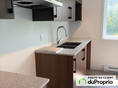 915, Walsh, Sherbrooke (Fleurimont) à louer - Photo 2