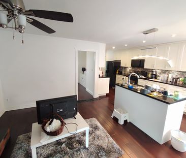 Cozy Three Bedroom Rancher - Photo 4