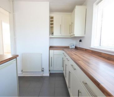 2 bedroom maisonette to rent - Photo 3