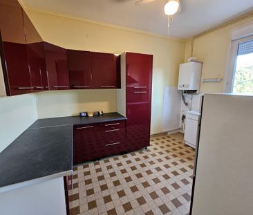 Location Appartement 4 pièces 82m² LE CREUSOT 71200 - Photo 6