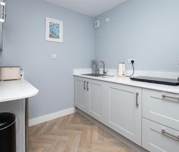 1 bedroom detached house to rent - Photo 4
