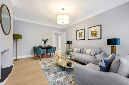 A well presented two-bedroom apartment is situated on the second floor of this well maintained and secure portered building with a lift located on Kensington High Street. Minimum Tenancy Length: 12 months EPC Rating C | Council Tax Band F - Photo 3