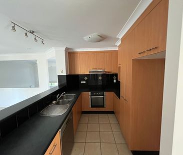 FULLY AIR CONDITIONED - Photo 3