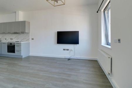 2 bedroom flat to rent - Photo 2