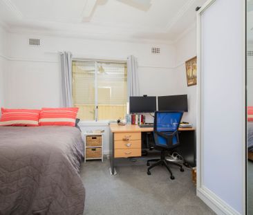 Three Bedroom Home with Renovated Bathroom - Photo 2