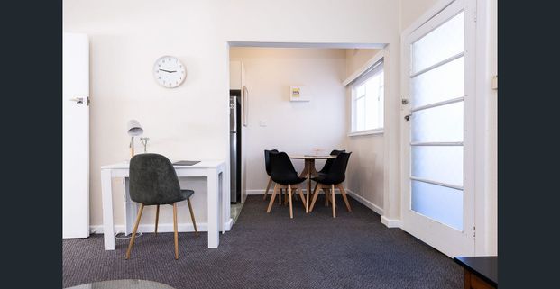 FURNSIHED WITH UTILITIES - Central Albury! - Photo 1