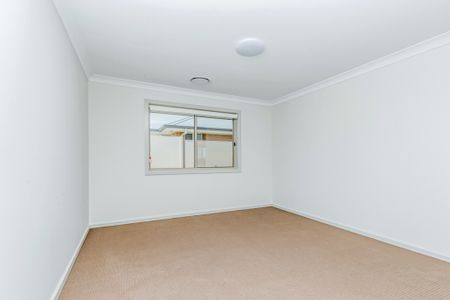 FOUR BEDROOM HOME - Photo 5