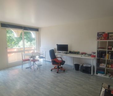 Location Appartement 1 pièce 35m² RENNES 35000 - Photo 3