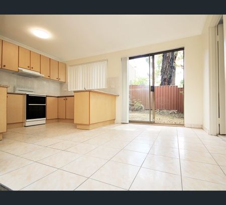 6/219 Old Kent Road, Greenacre, NSW 2190 - Photo 5