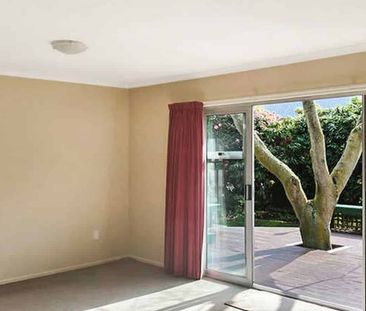 Ideal Family Home in Quiet Location - Photo 4