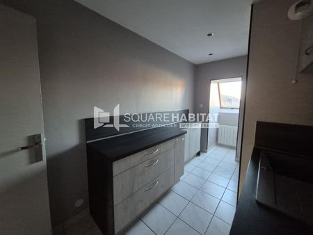 Location Appartement 4 pièces 79m² VALENCIENNES 59300 - Photo 3