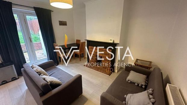 3 bedroom terraced house to rent - Photo 1