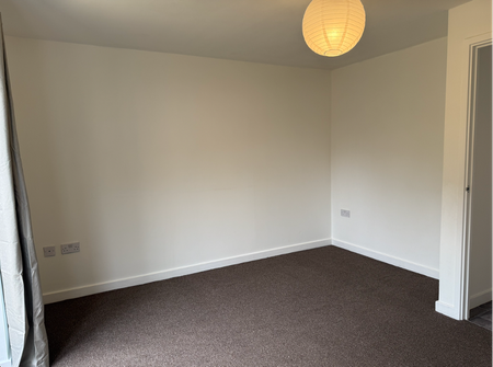 2 bedroom semi-detached house to rent - Photo 2