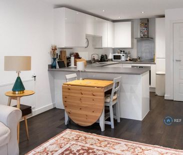 1 bedroom flat to rent - Photo 2