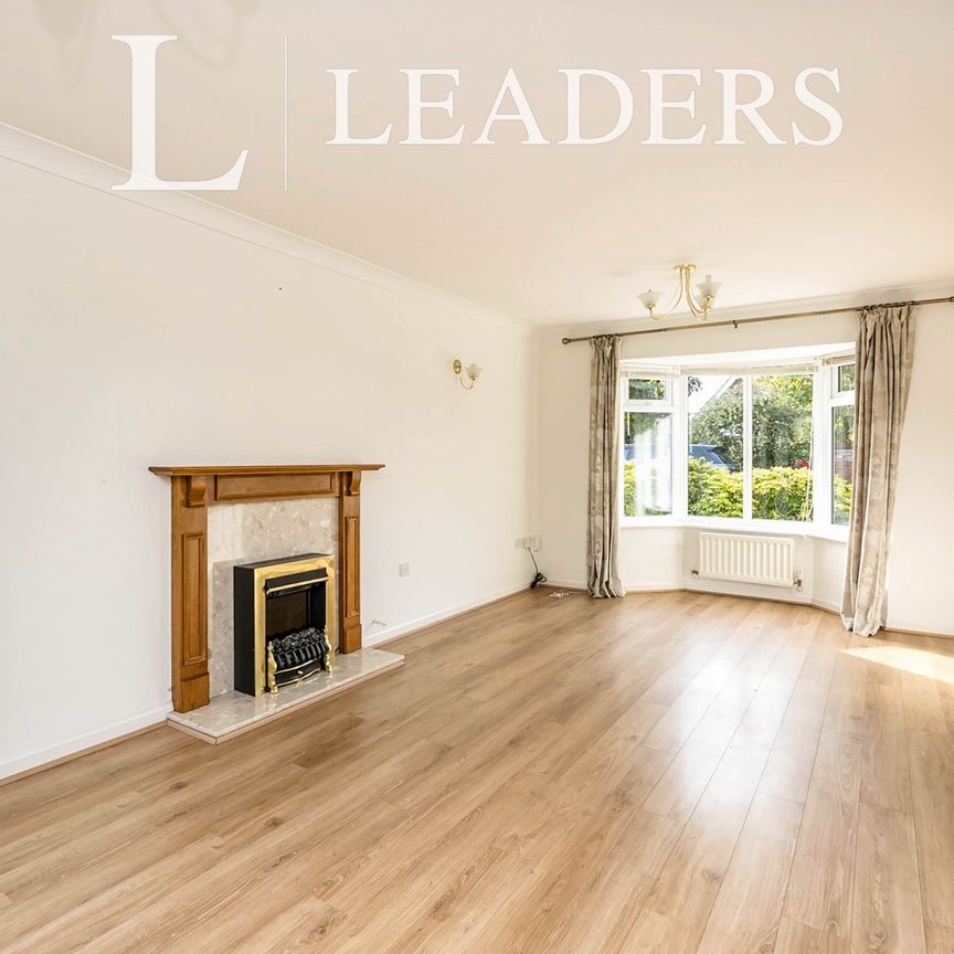 4 bedroom house to rent Pitfield Close, Fenstanton, PE28 - Photo 1