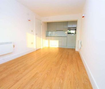 Essex House, Brentwood, CM14 - Photo 1