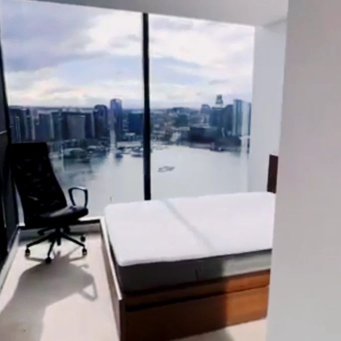 915 Collins Street, Melbourne - Photo 2