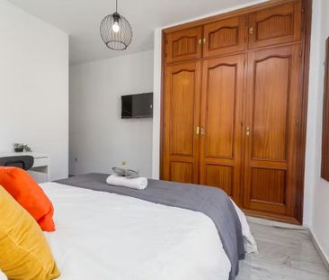 Calle Martínez de la Rosa, Málaga, Andalusia 29010 - Photo 1