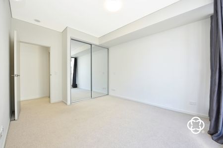 15068/7 Bennelong Parkway, 2127, Wentworth Point Nsw - Photo 4