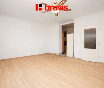 Pronájem bytu 1+kk, ul. Purkyňova, Brno - Královo Pole, balkón - Fotografie 2
