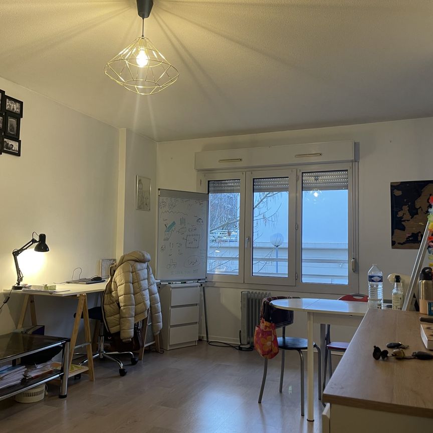 STUDIO DE 31m2 À VILLERS-LES-NANCY - Photo 2