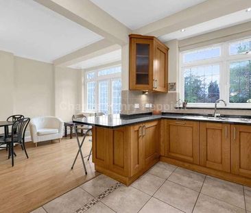 Great North Road, High Barnet, EN5 - Photo 1