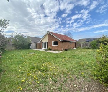 2 bedroom detached bungalow to rent - Photo 5