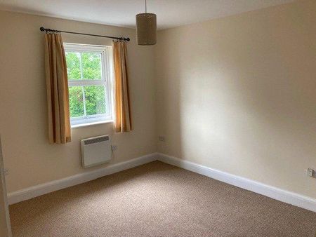 2 bedroom semi-detached house to rent - Photo 3