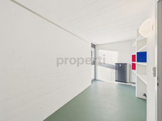 Newly renovated 5.5-room elegant duplex apartment with ideal location in Wünnewil-Flamatt - Photo 1