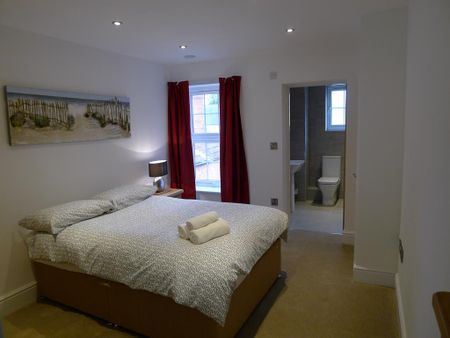 1 bedroom serviced apartment to rent - Photo 5
