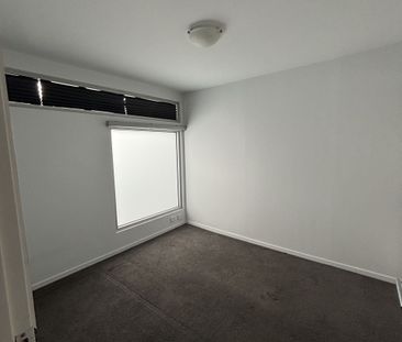 2-Bedroom Apartment in Boutique LUXE Complex - Photo 5