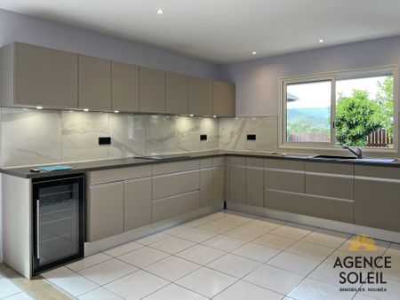 Location Maison 4 pièces 120m² DUMBEA 98835 - Photo 2