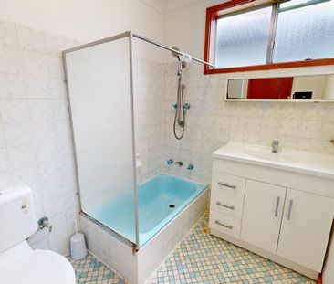 1/100 Turnbull Street, Hamilton NSW 2303 - Photo 5