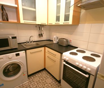 Copland Road, 2 Bed Furnished Apartment, Ibrox – Available 08/12/2025 - Photo 4