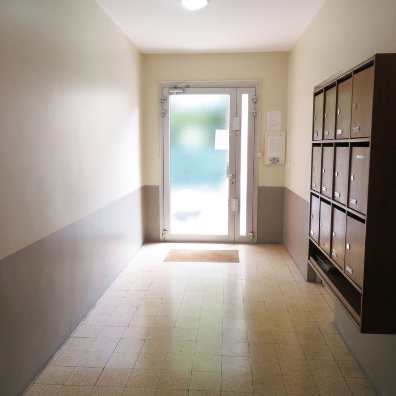 T2, 480€ H.C, Nîmes, rue Sainte-Félicité, 43m² - Photo 1