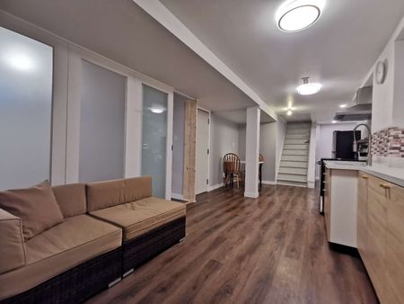 For Lease - 17 Boticelli Way, Vaughan, Ontario - Photo 2