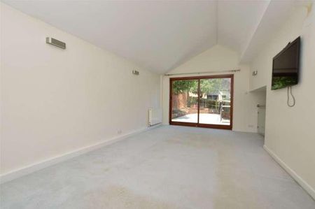 Coniston Way, Reigate, RH2 - Photo 2