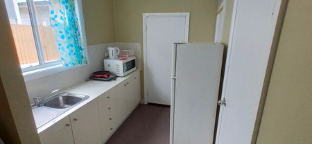 Rockdale - Photo 4