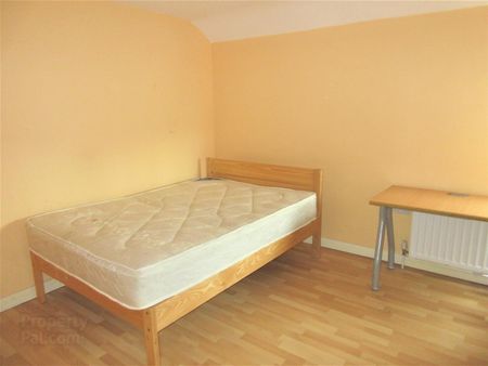 Great 4 Bedroom Apartment, 66c Rugby Avenue, BT71GZ, Belfast - Photo 2