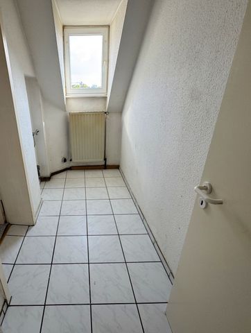 56599 Leutesdorf:Gemütliche 3 Zimmer Dachgeschosswohnung in verkehrsgünstiger Lage von Leutesdorf - Photo 4