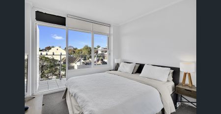 Lright and Airy - the Ultimate Beachside Abode - Photo 3