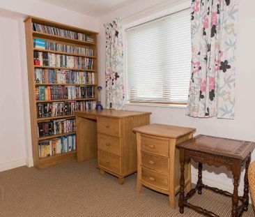 3 Upper Malone Crescent, Belfast, BT9 6PR - Photo 4