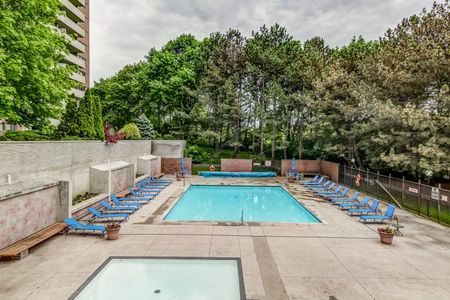 For Lease - 250 Scarlett Road Unit# 1809, Toronto, Ontario - Photo 2