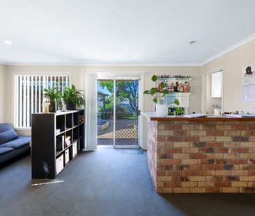 3 Bedroom House in Benowa - Photo 5